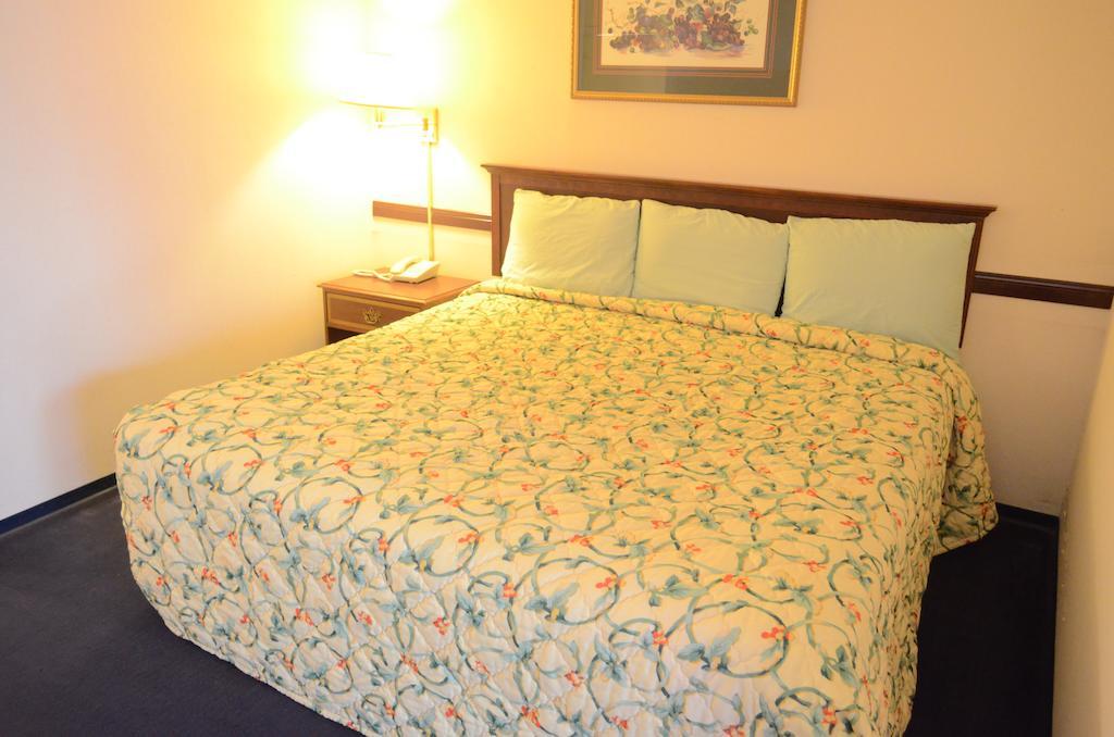Bear Creek Inn Addicks Стая снимка